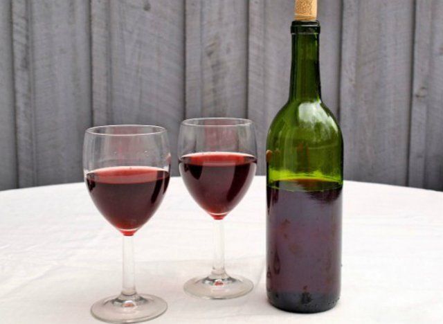 Домошню вино із сорту винограда Молдова приготувати